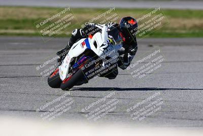 media/Jan-21-2023-Fastrack Riders (Sat) [[fcf3f88a30]]/Level 3/Session 4 Turn 6-Mountian Shot/